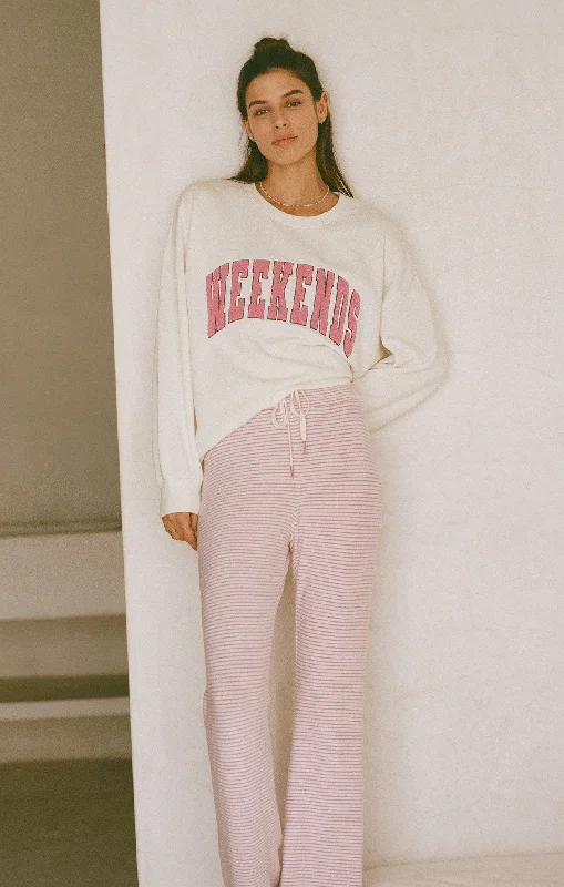 oversized-weekends-sweatshirt