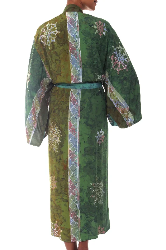 pancaroba-handmade-batik-womens-robe-from-bali-in-shades-of-green