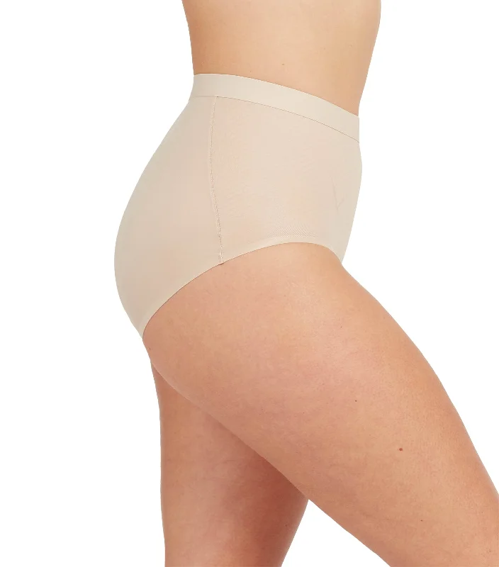 Thinstincts 2.0 Brief Champagne Beige