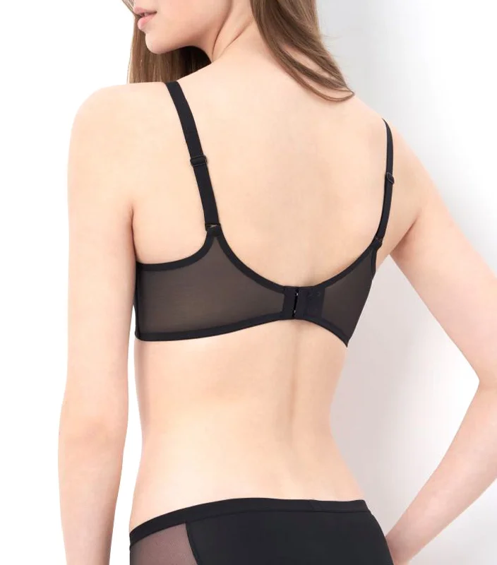 Inside-Out Non-Wired Push-Up Bra Black