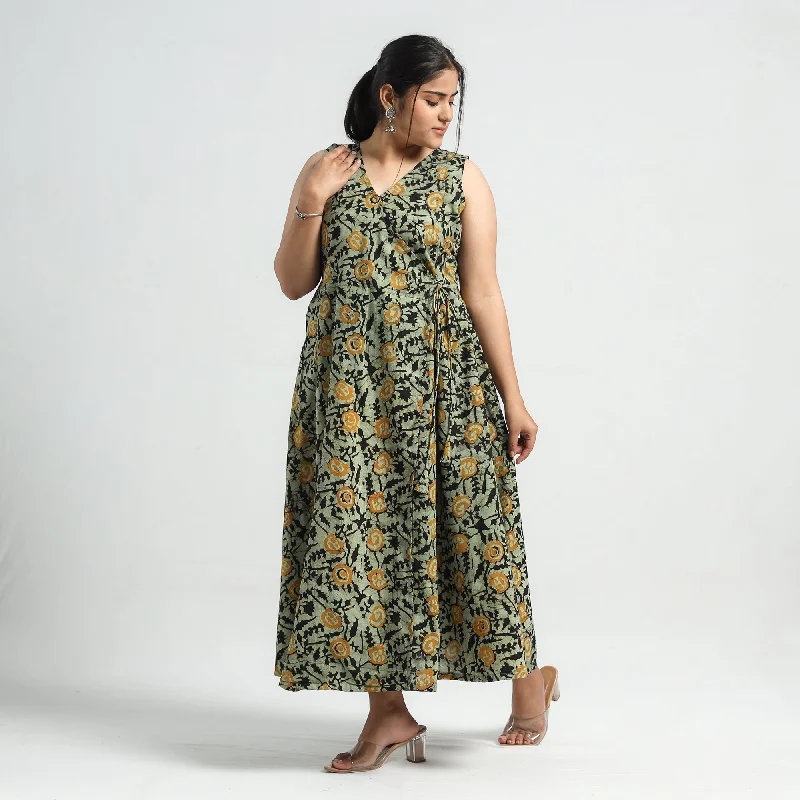 Cool & casualGreen - Batik Printed Cotton Angrakha Sleeveless Flared Dress