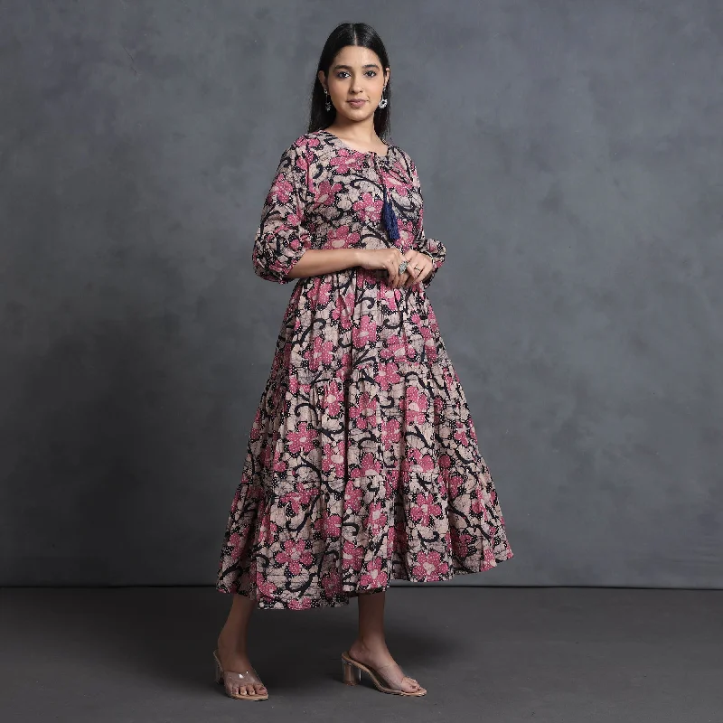 Skate-inspiredPink - Hand Batik Printed Cotton Flared Gher Dress