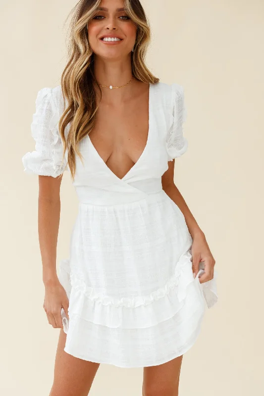 High-endAndes Puff Sleeve Key-Hole Back Dress White