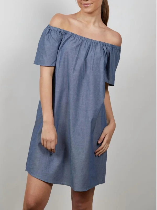 Ultra-flatteringBetsy Dress in Chambray