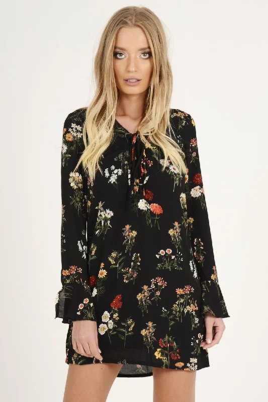Sleek-tailoringBlack Floral Flared Sleeve Dress - Aisha