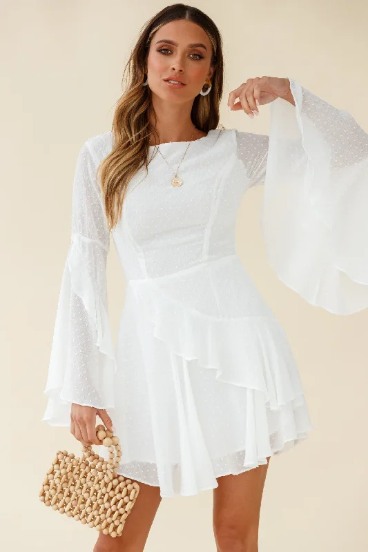 Luxe-streetCarlini Flared Sleeve Boat Neckline Dress White
