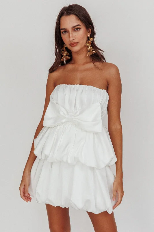 Ultra-flatteringCarmelita Tiered Bubble Bow Mini Dress Off White