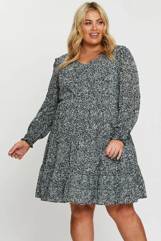 Monochrome-eleganceGeo Print Skater Dress V-neck Long Sleeve