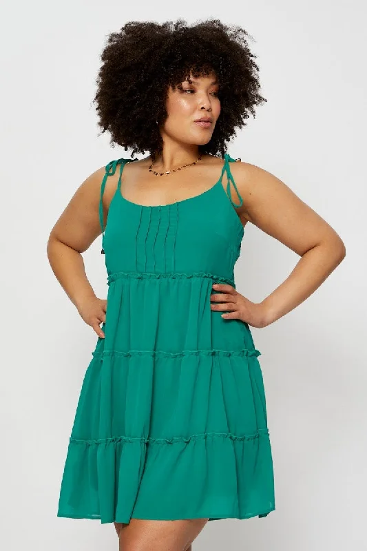 Timelessly-elegantGreen Skater Dress Square Neck Sleeveless Tie