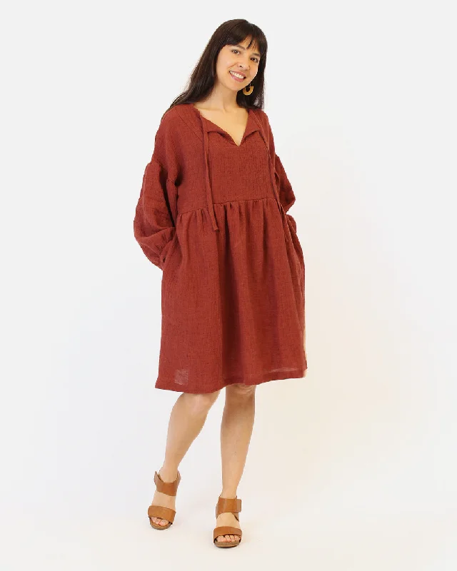 Futuristic-silhouettesHelen's Closet March Top and Dress