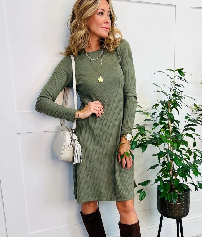 Smooth silhouetteKhaki Ribbed Jersey Skater Dress