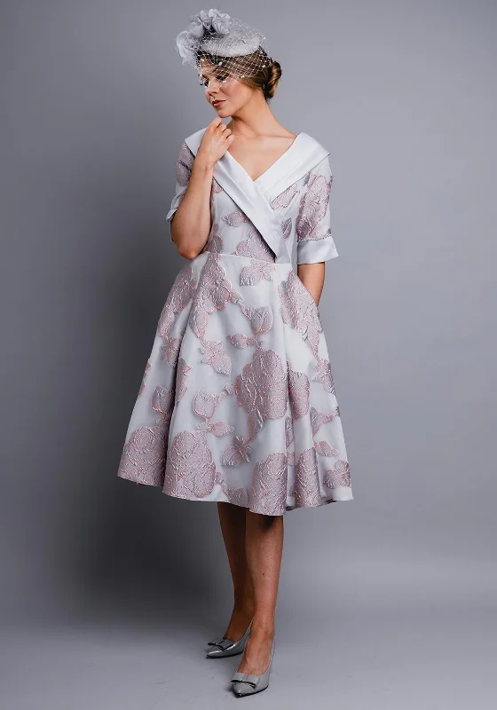 Minimal-glamLizabella Shawl Collar Floral Print Flared Dress, Grey