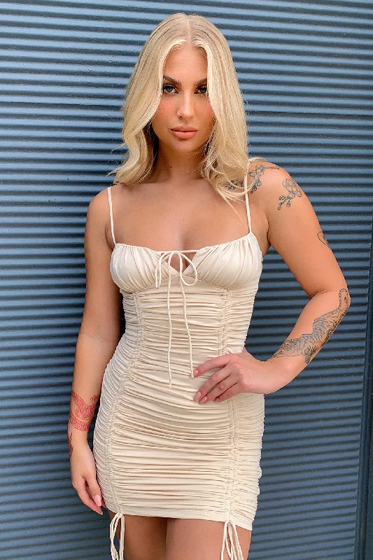 Effortlessly-stylishLondon Dress - Beige