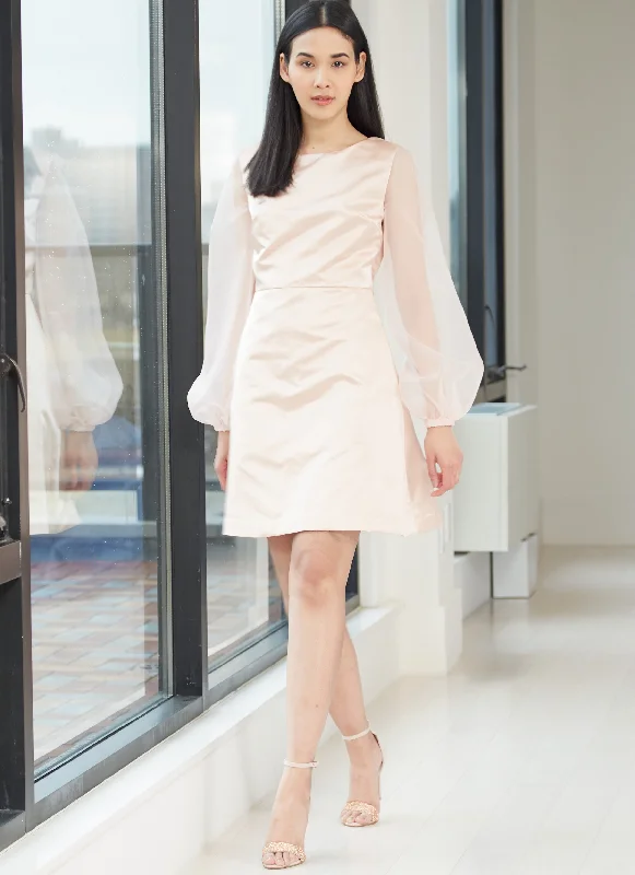 Airy & delicateM7832 Misses' Dresses Sewing Pattern