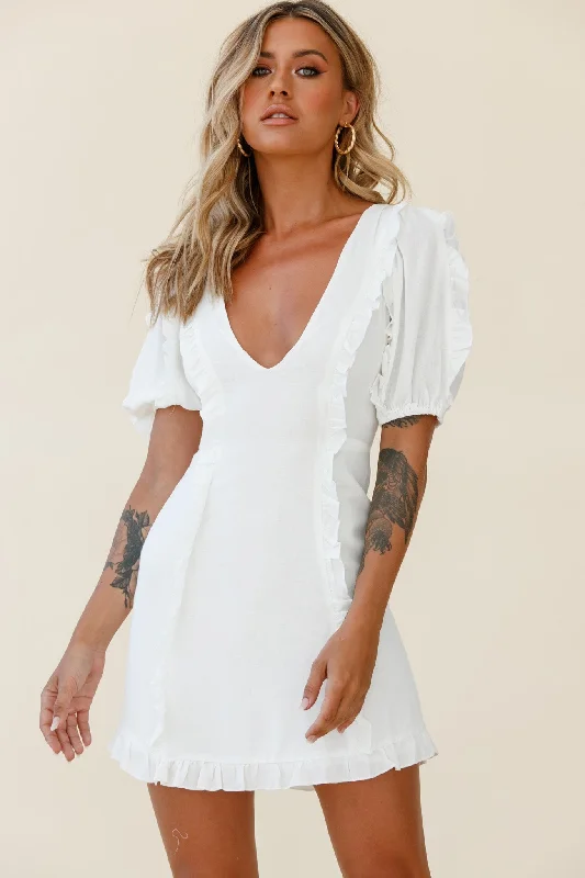 Timeless eleganceMaisy Puff Sleeve Frill Trim Dress White