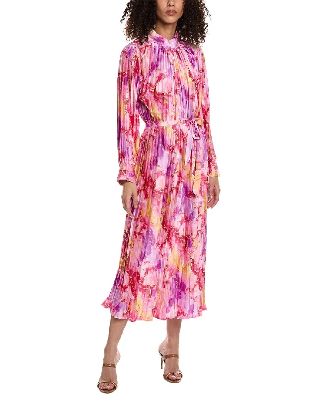 Earth-tone beautyBeulah Accordion Pleated Maxi Dress