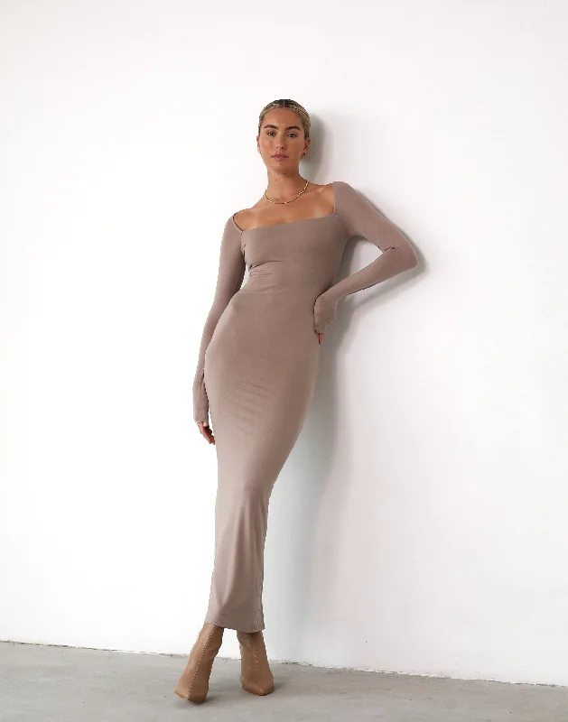 ParisianEyes On Me Maxi Dress (Ash)