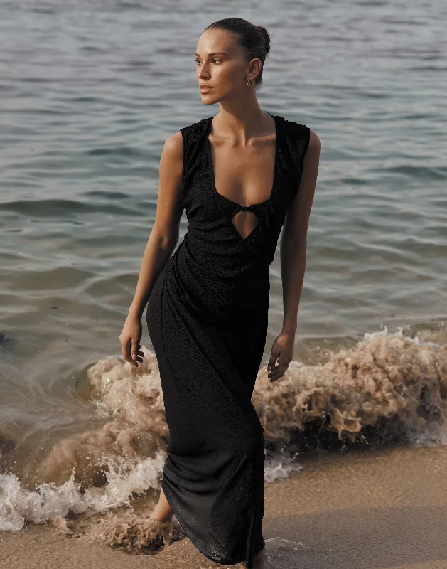 Statement-makingNakuru Maxi Dress (Black)