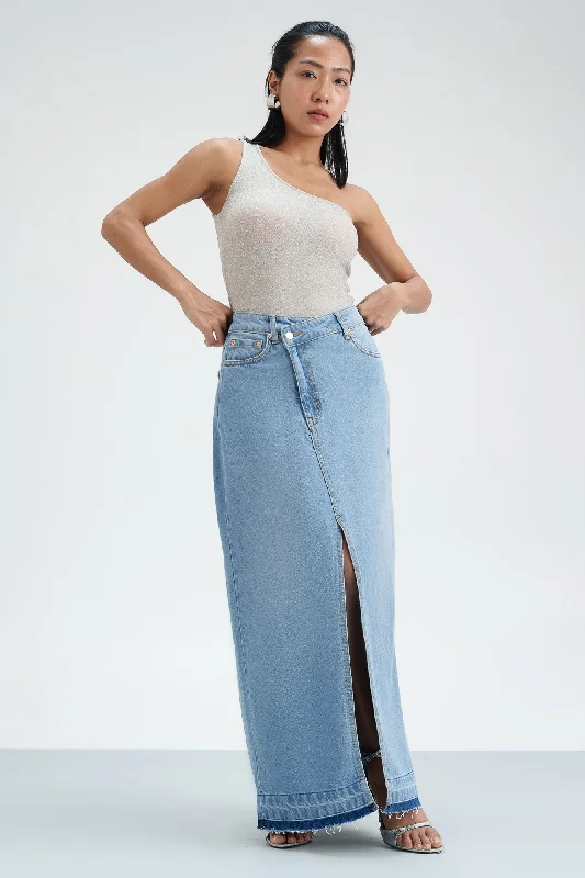 Ultra-flatteringSeaside Soiree Denim Maxi Skirt