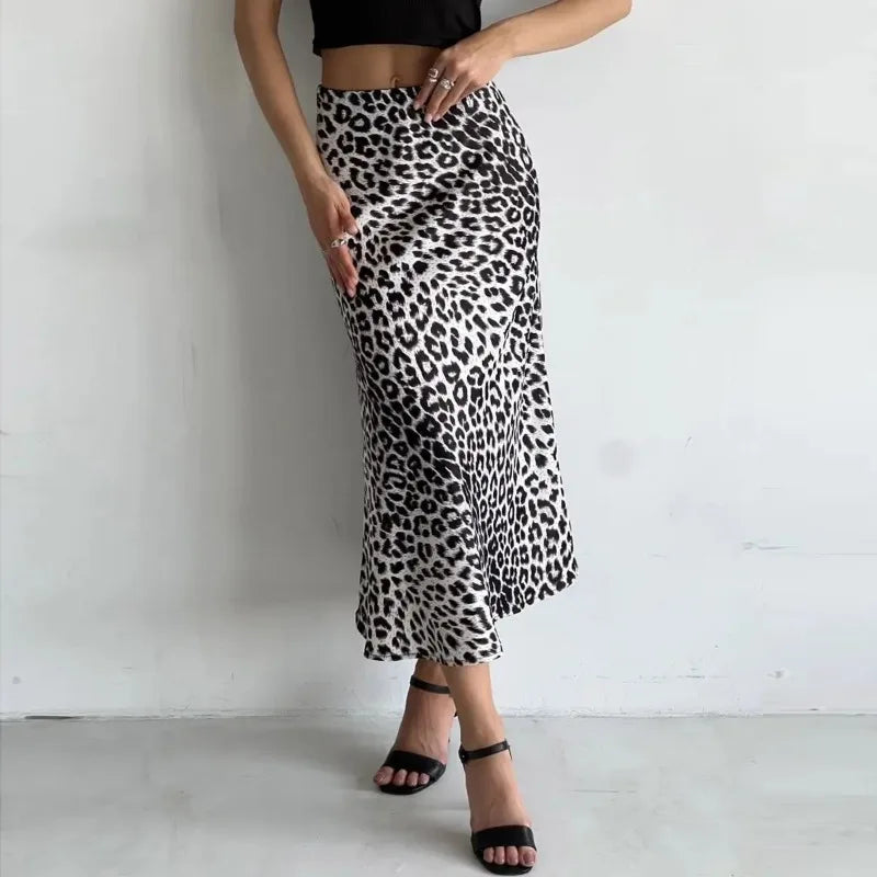Pure & simpleSexy Vintage Fashion Leopard Print Satin A-Line High Waist Maxi Skirt