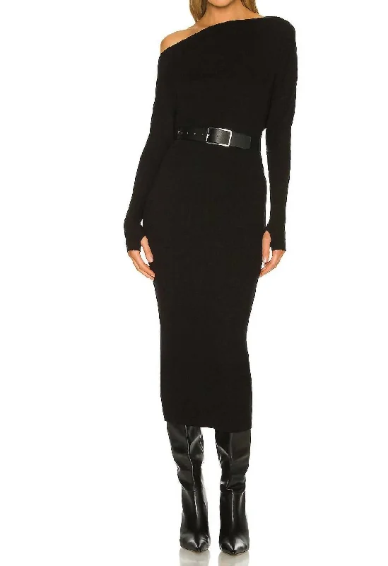 Sleek-silhouetteSweater Knit Slouch Dress In Black