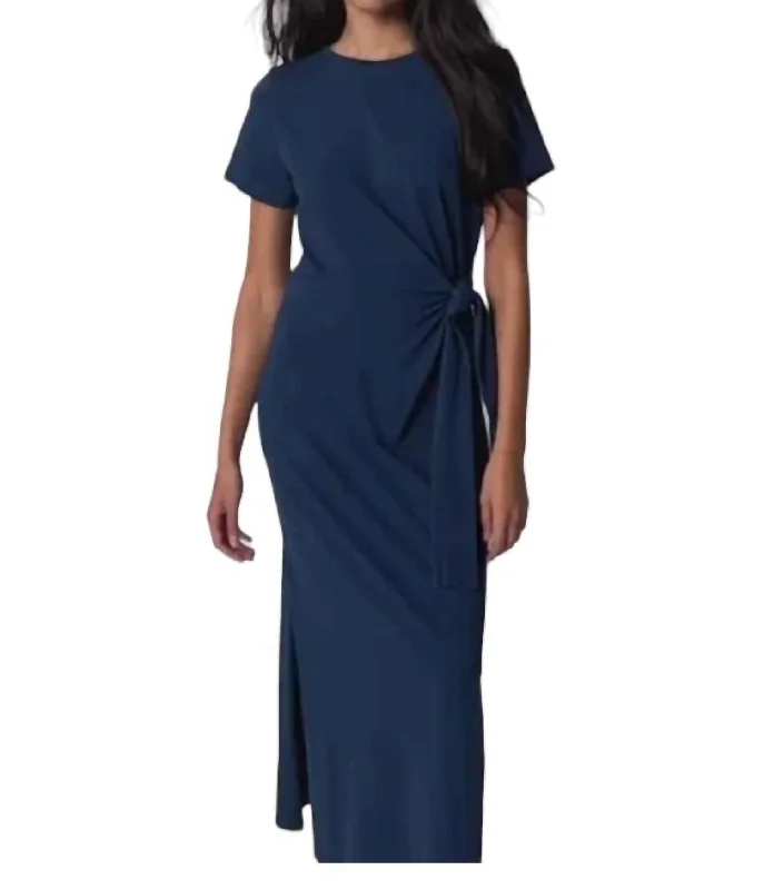Avant-gardeLavi Tied T-Shirt Dress In Navy