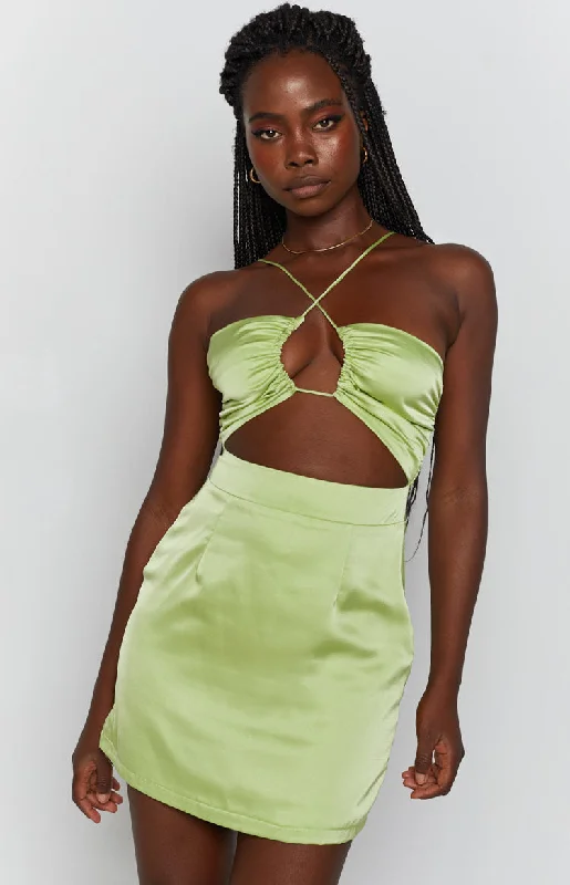 Sleek-silhouetteThe Nitsan Dress Green