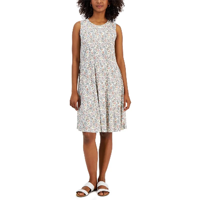High-street styleStyle & Co. Womens Petites Floral Print Rayon Shift Dress