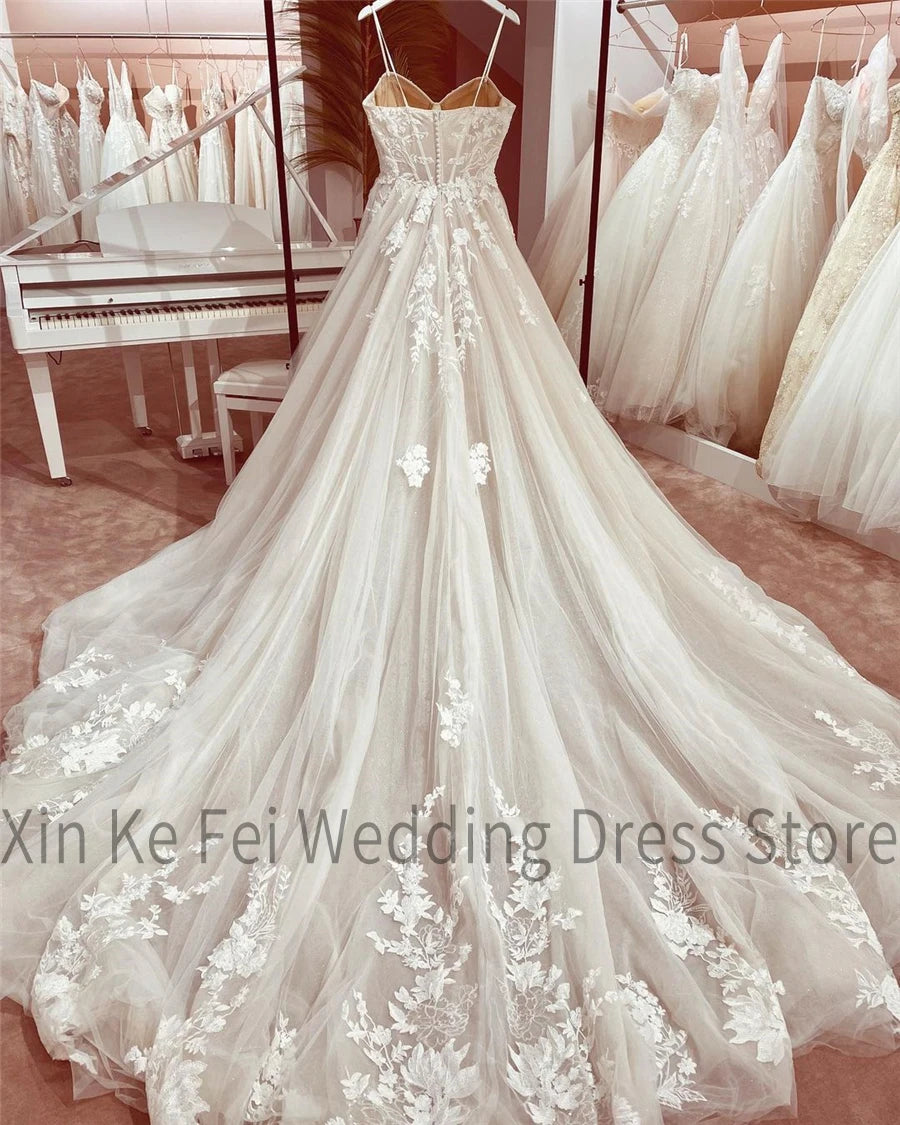 Baggy-fitWomen's Wedding Dresses Sleeveless Off Shoulder Lace Applique Bridal Gowns