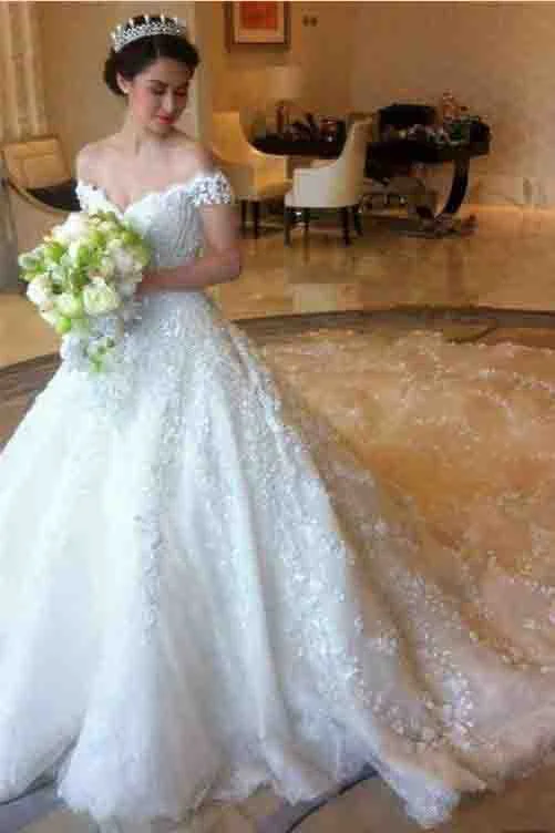 Streamlined-techBall Gown Romantic Long Train Luxury Off the Shoulder Wedding Dress OKE97