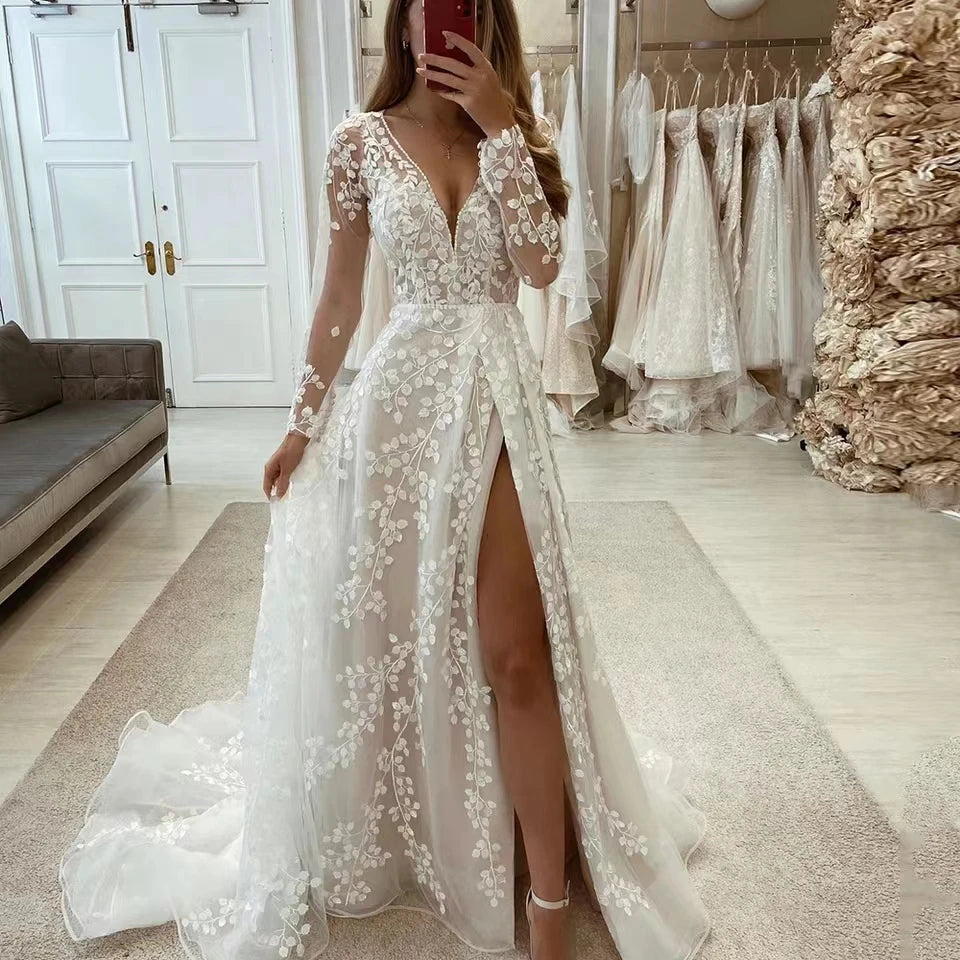 AristocraticWedding Dresses Lace Applique Bride Gowns Split Tulle A Line Sweep