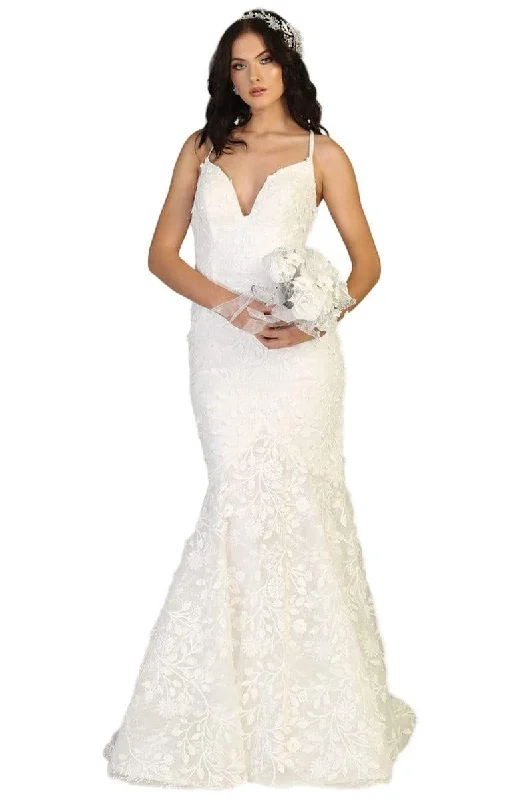 Understated eleganceMay Queen RQ7811