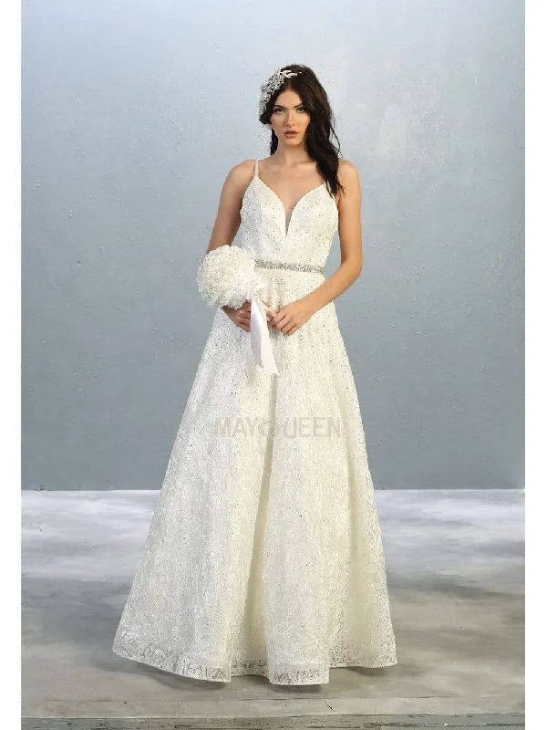 Statement-making glamourMay Queen RQ7880