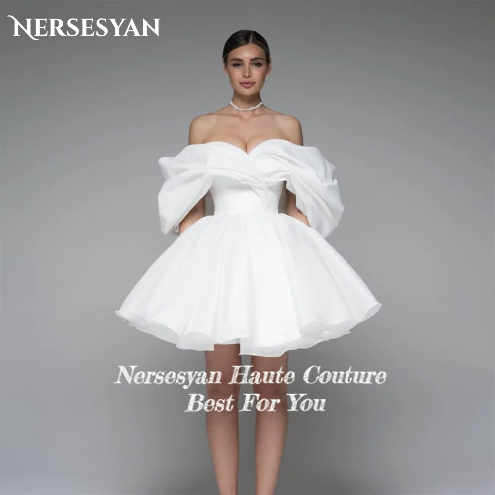 Poolside perfectionWedding Dresses A-Line Backless Ruched Off Shoulder Bridal Gowns Short Sleeves