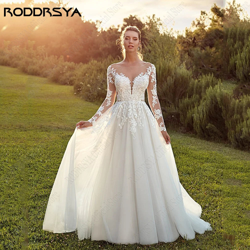Biker-glamWedding Dresses For Woman Long Sleeves Illusion Back Scoop Bride Gowns