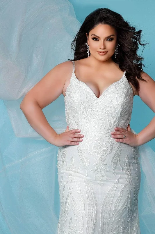 Vintage-inspiredSydney's Closet Bridal SC5287 - Sleeveless Embroidered Wedding Dress