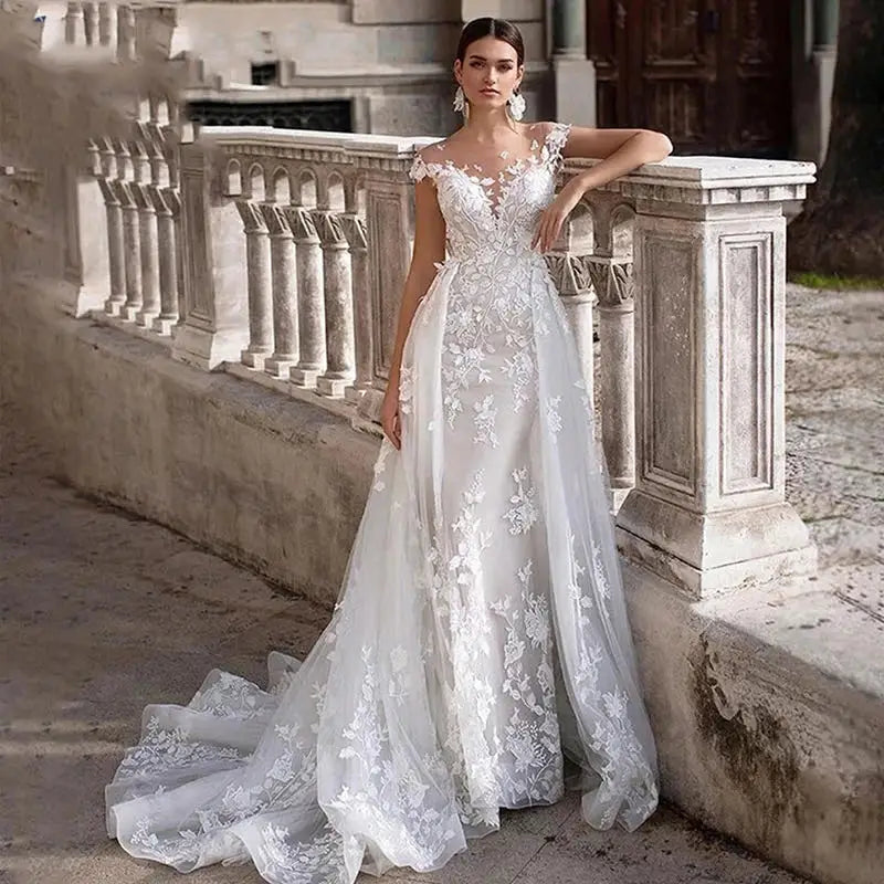 Rocker-inspiredWedding Dress Short Sleeves Lacde Appliques Mermaid Bridal Dress