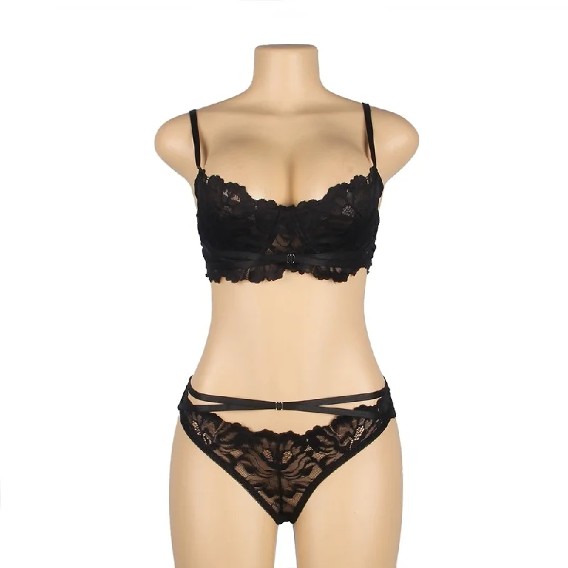 Plus Pretty Lovely Floral Lace Lingerie Set